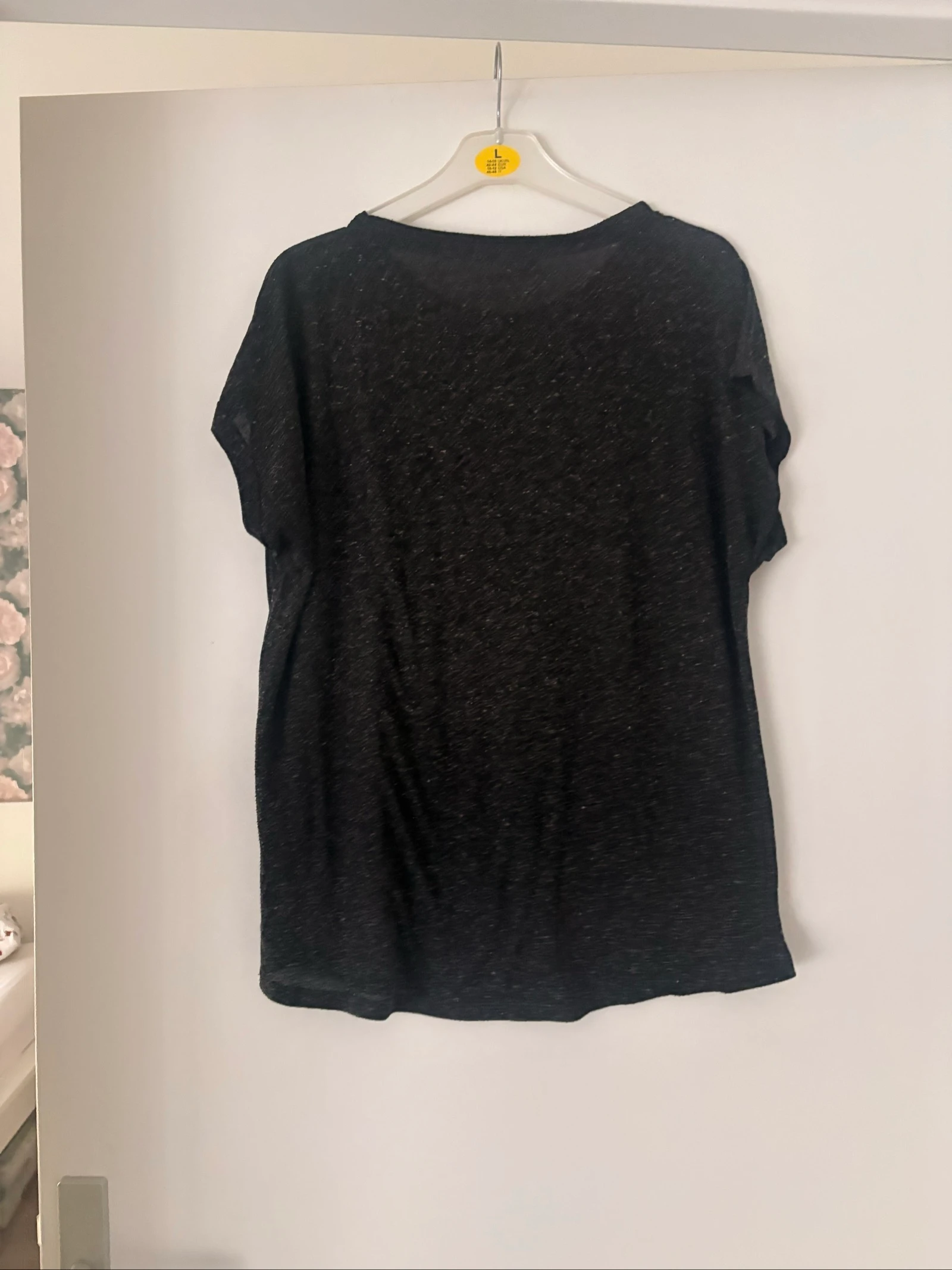 T-shirt – photo 2